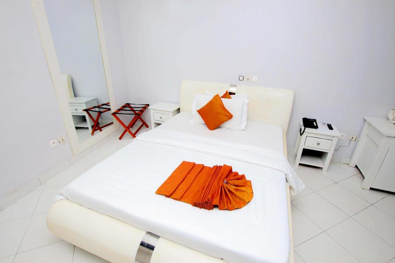קוטונו Hotel Galilee מראה חיצוני תמונה